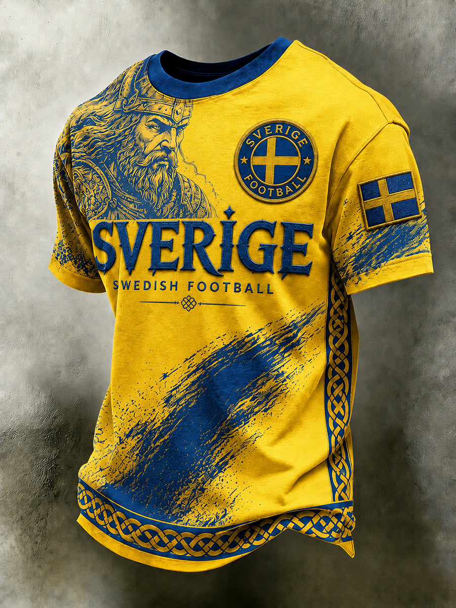 Retro svensk fotbollslandslagsflagga med emblem och t-shirt i vikingastil med korta ärmarna