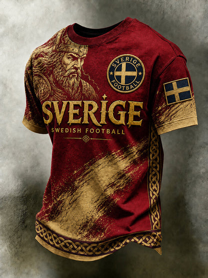 Retro svensk fotbollslandslagsflagga med emblem och t-shirt i vikingastil med korta ärmarna