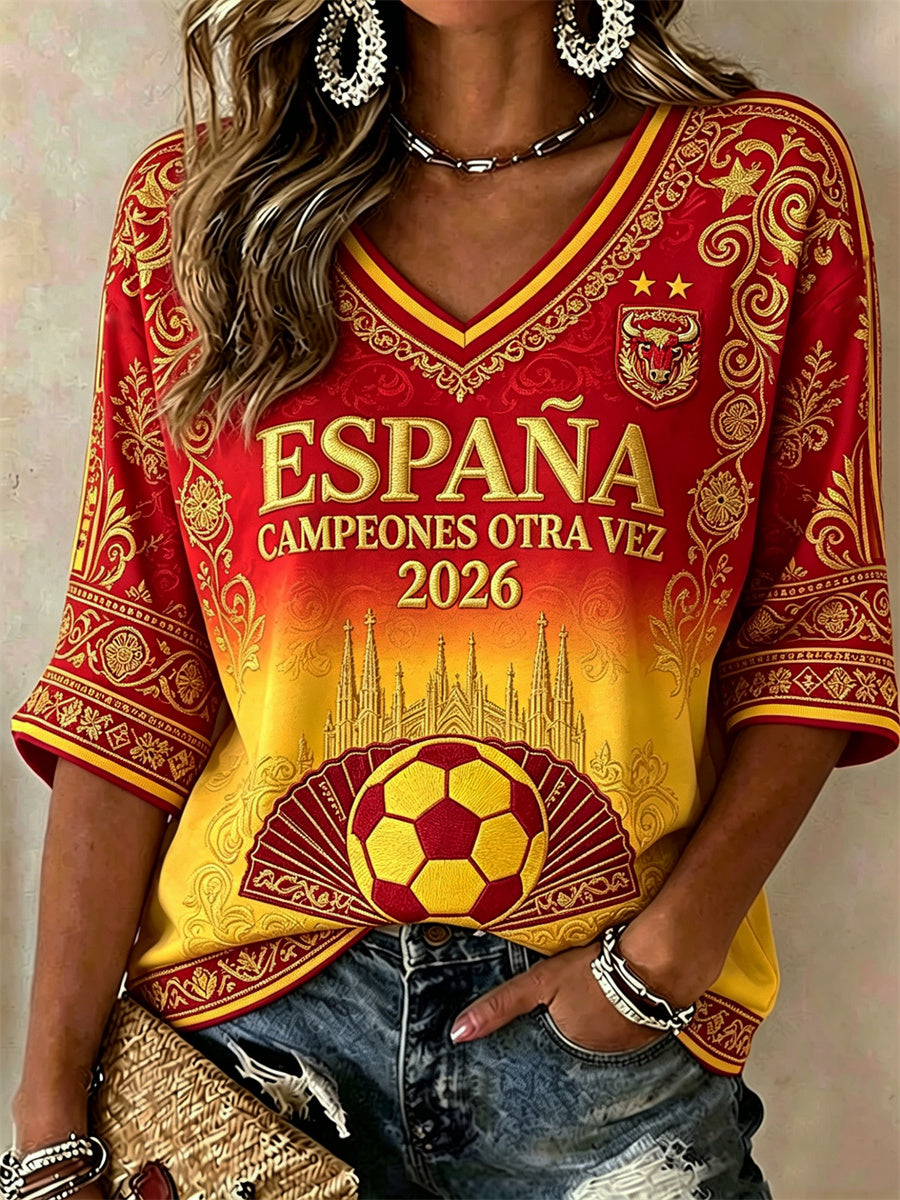 Camiseta de manga media con cuello en V y estampado degradado: aficionada a la selección española femenina de fútbol y la Sagrada Familia
